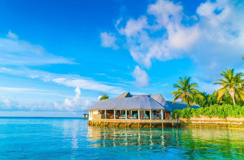 Is it Worth Booking a Maldives Holiday Package?